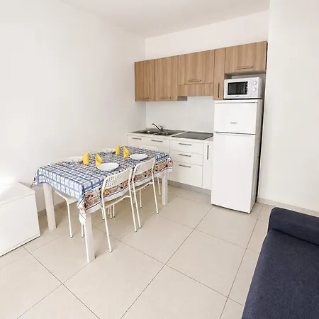Modern Getaway In For 5